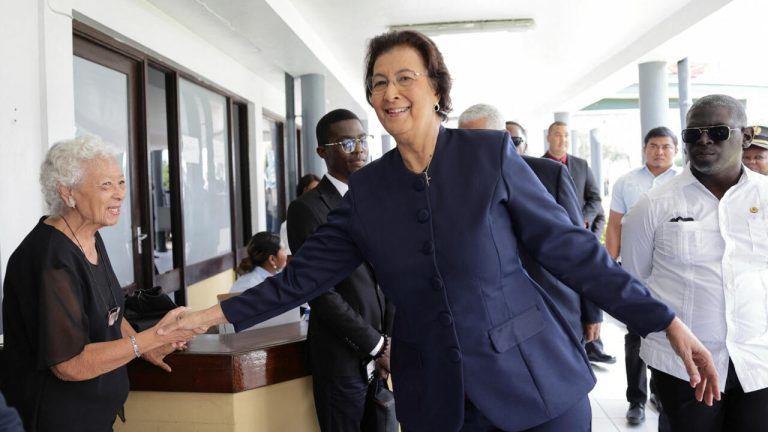 Jennifer Geerlings-Simons: eleita presidente do Suriname