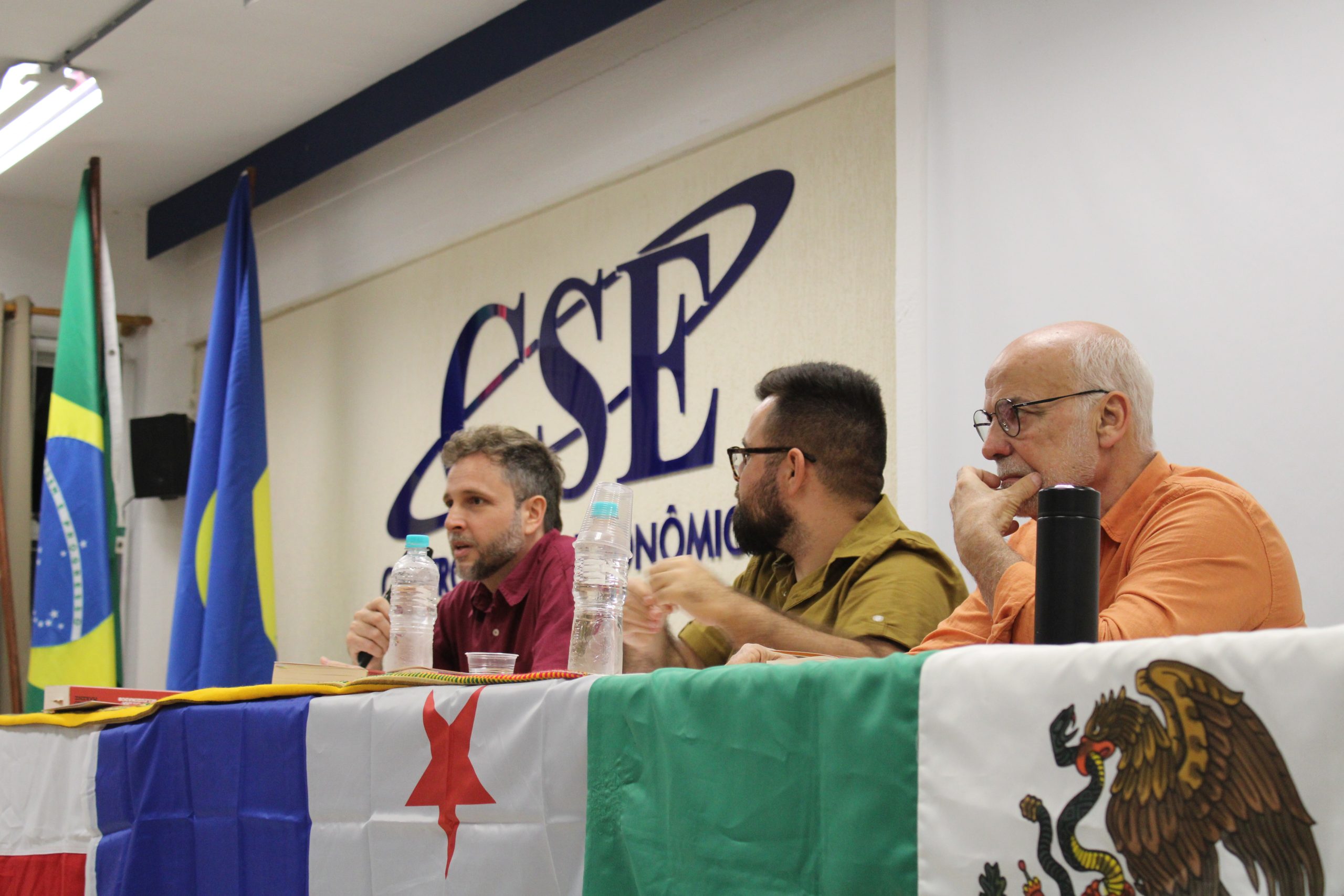 Jornadas Bolivarianas – Dependência e Revolução na América Latina
