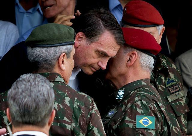 Brasil: Um novo pacto empresarial-militar?