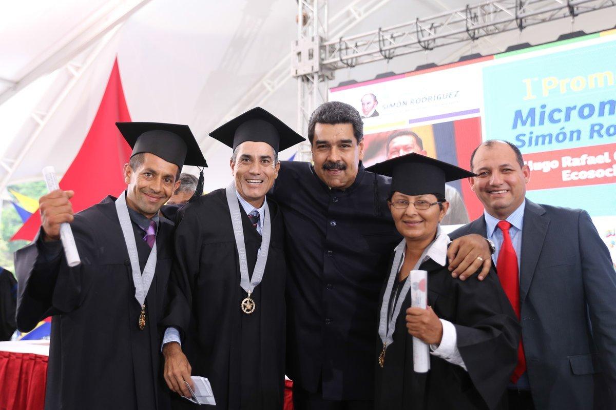 Governo da Venezuela cria Universidade Nacional para docentes