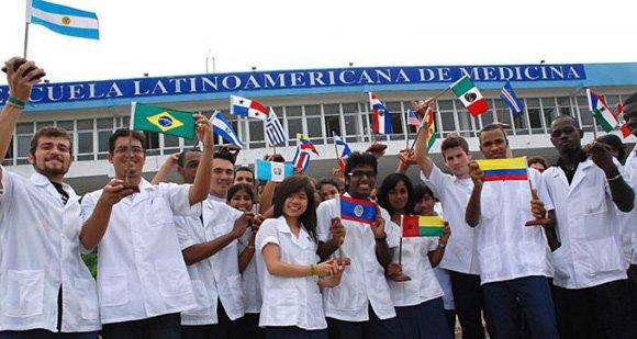 Medicina em Cuba, uma escola para a solidariedade