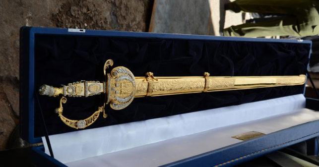 La espada de Bolívar como símbolo de los tiempos