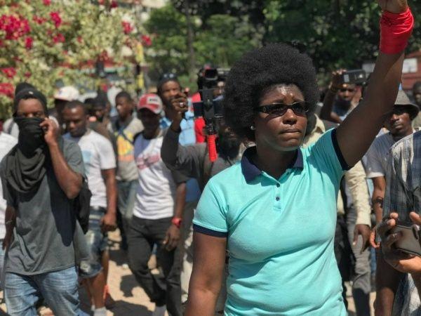 Los “Fantasmas” de Puerto Príncipe: grupos armados y rebelión policial en Haití
