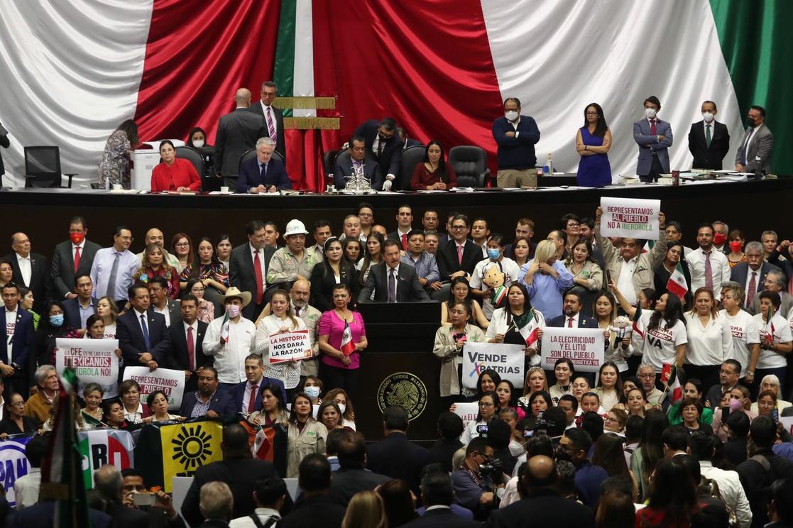 Deputados mexicanos rechaçam reforma elétrica
