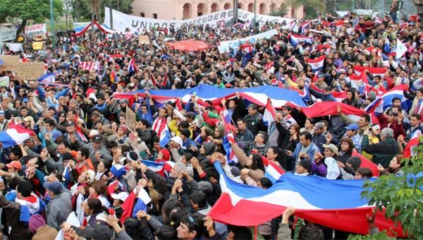 Movimentos Sociais promovem protestos no Paraguai