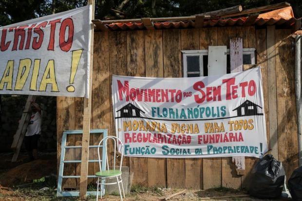 O cotidiano e o espaço no jornalismo a partir das ocupações urbanas em Florianópolis (SC)