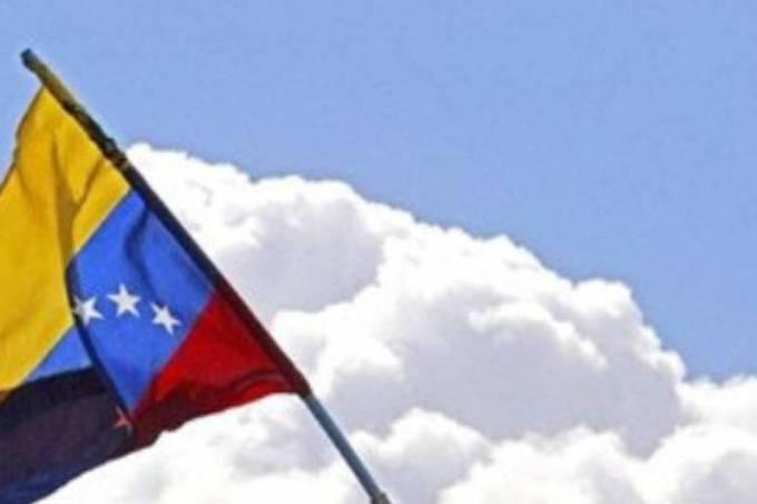 A revolução venezuelana na sua hora decisiva