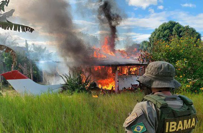 A Crise Humanitária dos Yanomamis e a Velha-Atual Questão (da Reforma)  Agrária