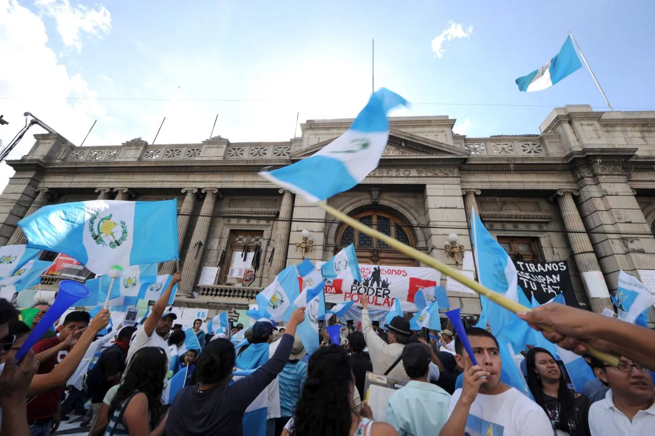 Guatemala: la derecha limpia la mesa ante las próximas elecciones