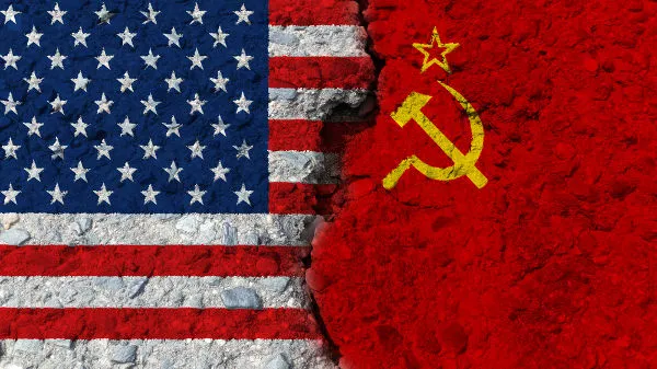 Guerra Fria: a guerra “quente” entre URSS e EUA travada na periferia – Aula 3